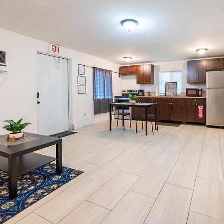 Cozy Private Apts In Hollywood By Hard Rock Casino! エクステリア 写真