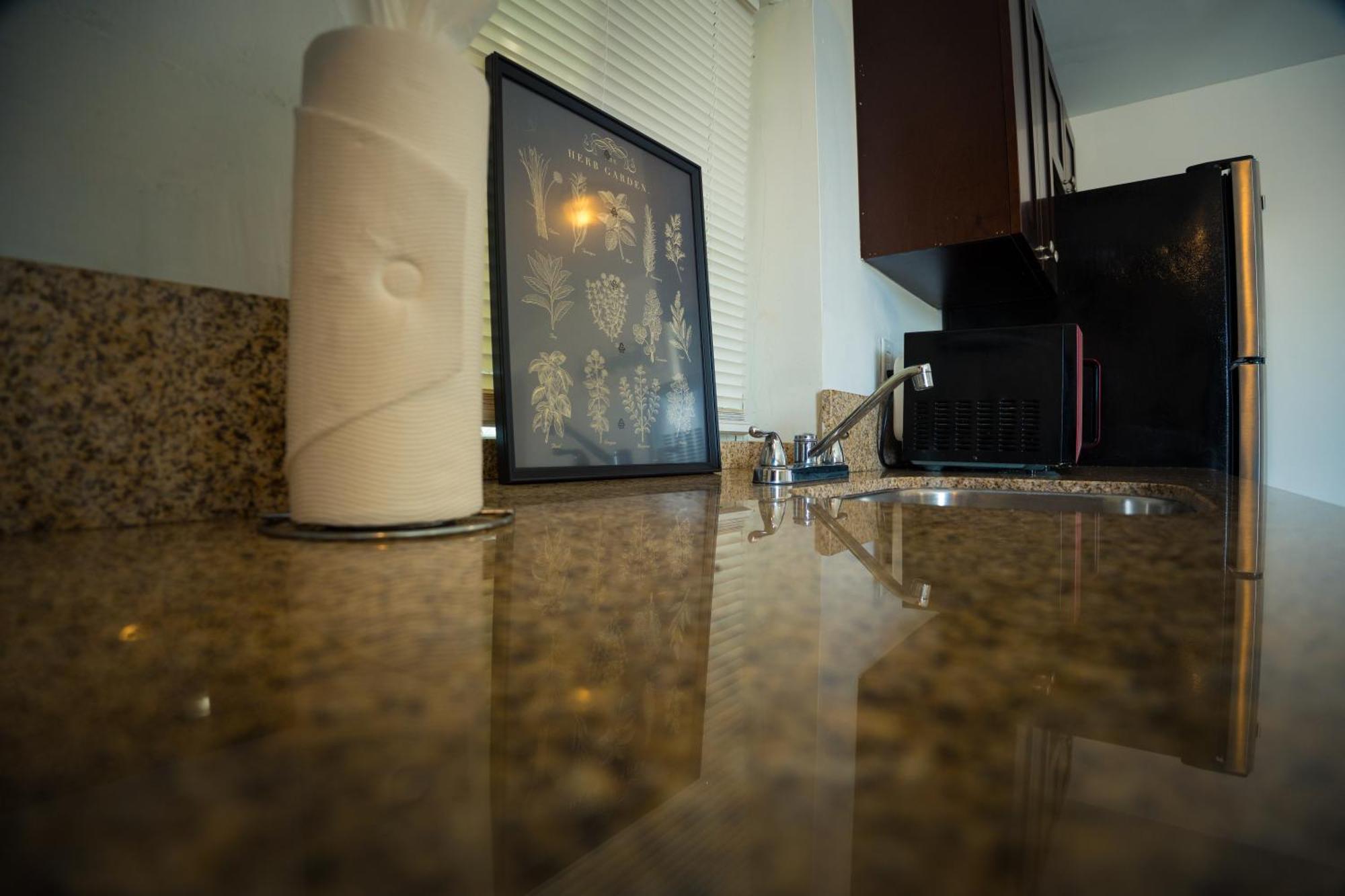 Cozy Private Apts In Hollywood By Hard Rock Casino! エクステリア 写真