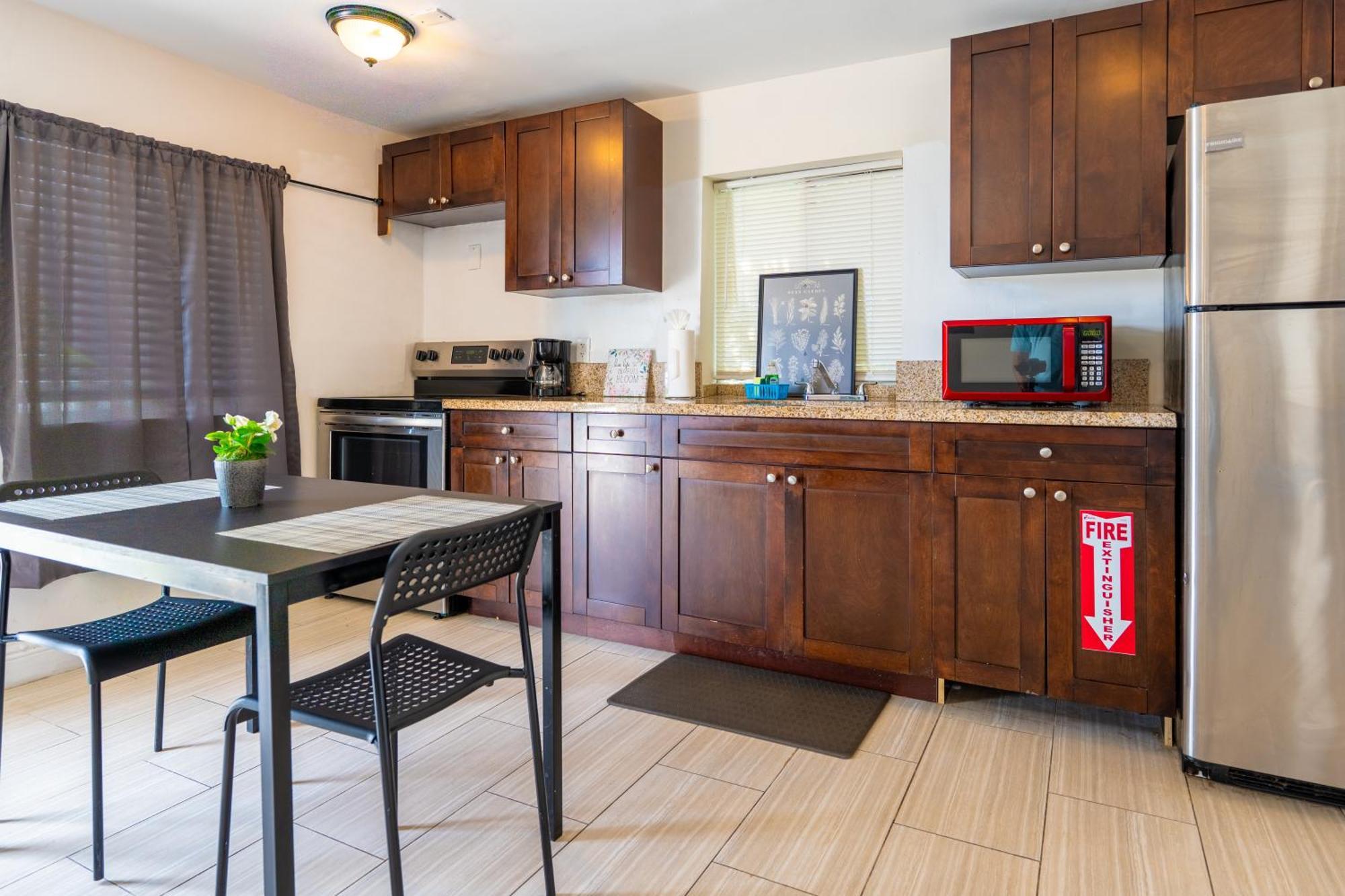 Cozy Private Apts In Hollywood By Hard Rock Casino! エクステリア 写真